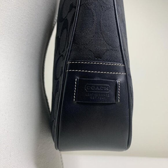 Vintage Coach monogram shoulder bag - Picture 5 of 7